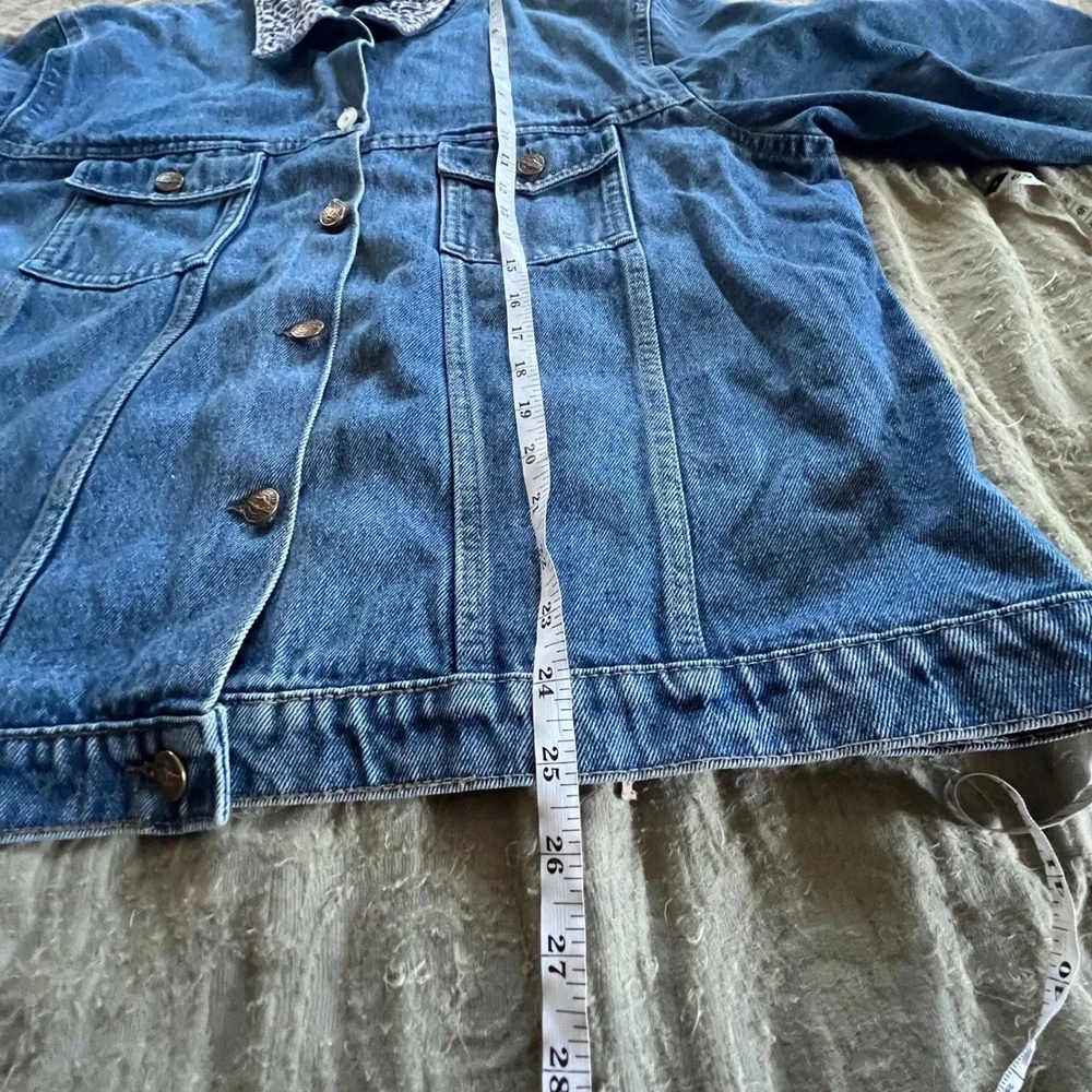 Women's Blue Denim Trucker Button Down Outdoor Jacket Size 2XL Animal Print